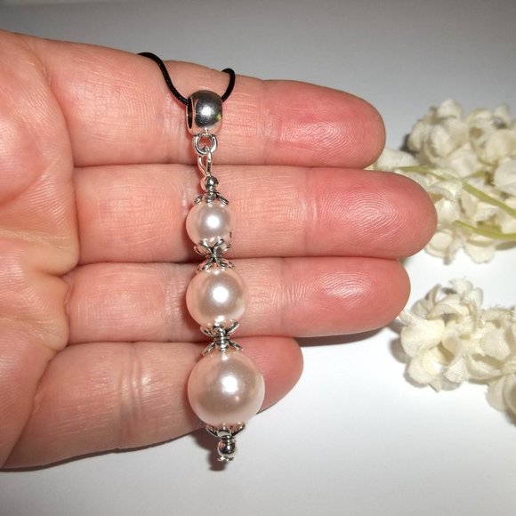 Necklace Pendant Light Blush Pink Faux Pearl Silver Beaded Tie Cord Gift A666 - Picture 6 of 9